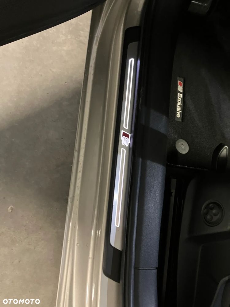 Audi A4 Limousine 2.0 TDI Quattro Design S tronic - 9