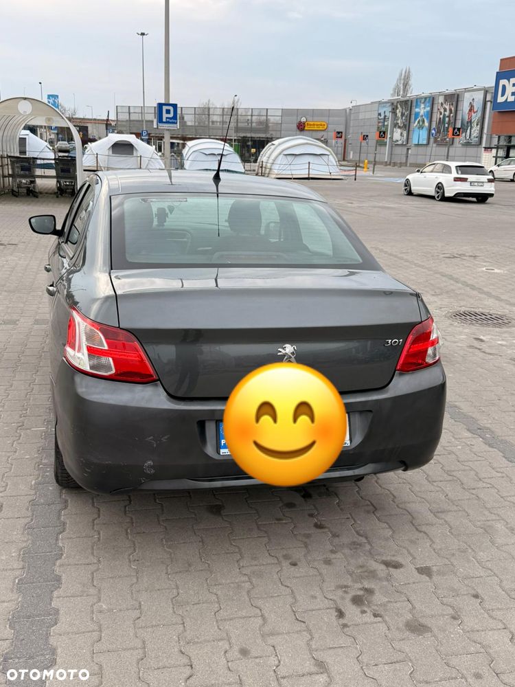 Peugeot 301 1.2 VTi/Pure Tech Access - 2