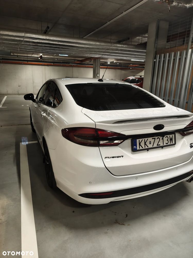 Ford Fusion - 5