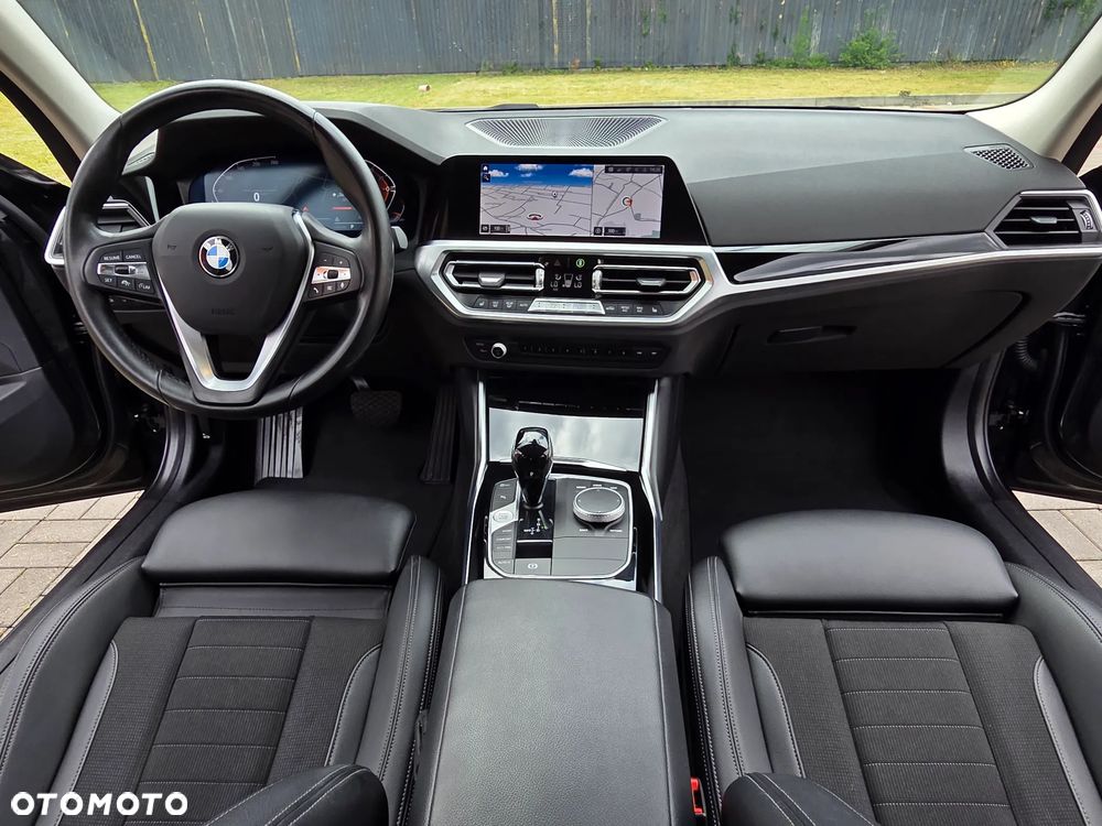 BMW Seria 3 320d M Sport Shadow sport - 24