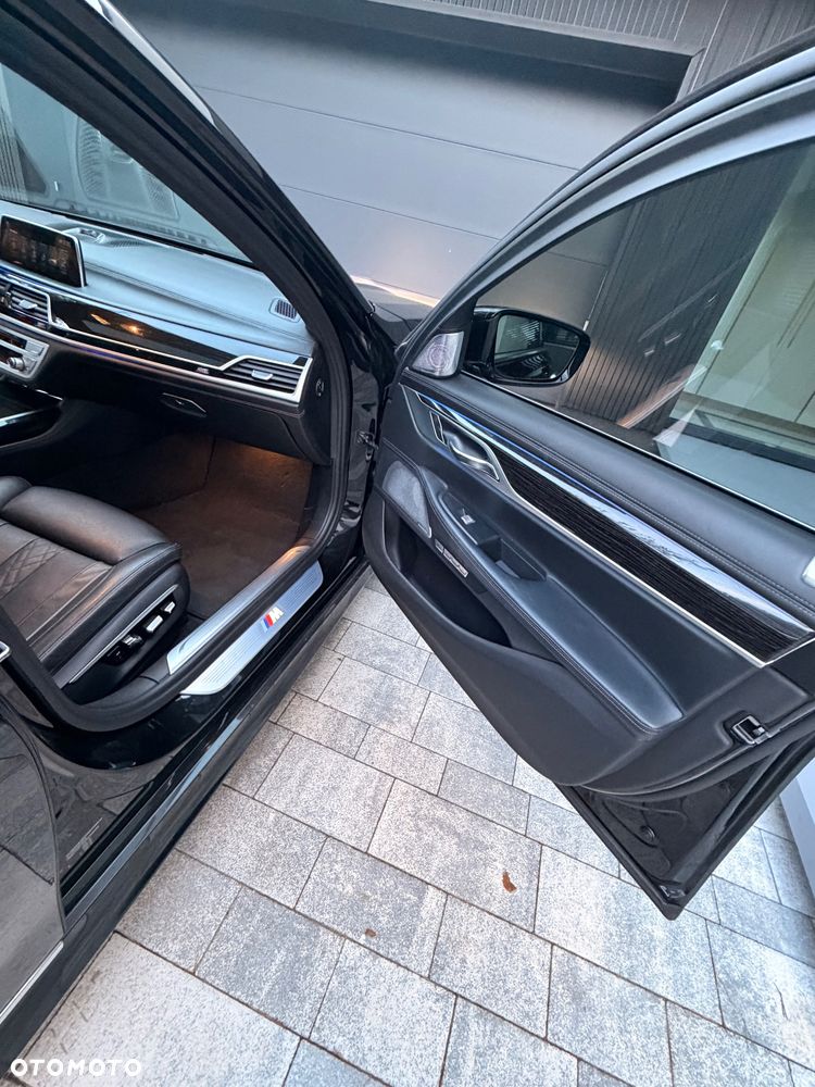 BMW Seria 7 750d xDrive - 11