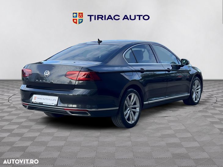 Volkswagen Passat 2.0 TDI DSG Comfortline - 6