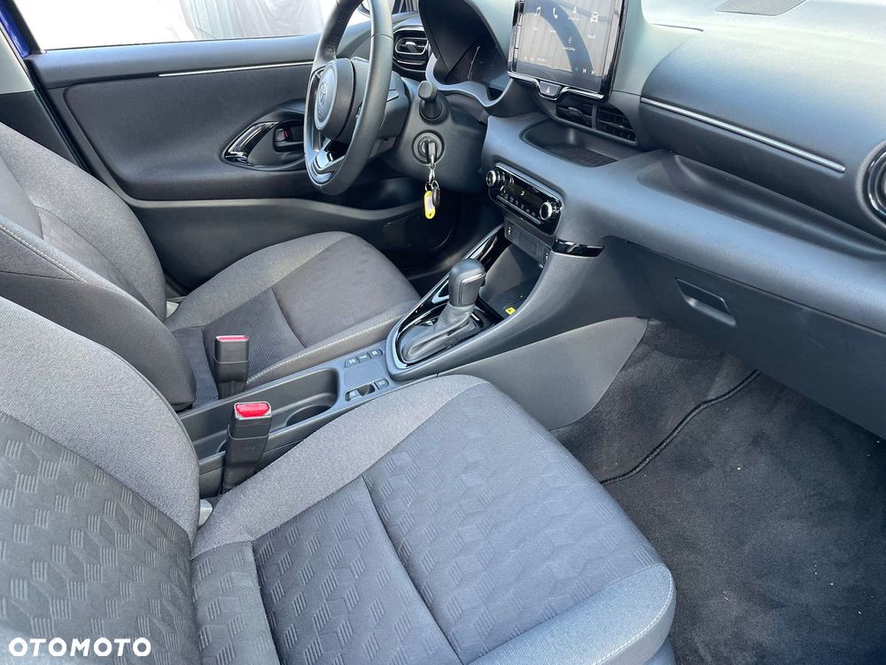 Toyota Yaris Hybrid 1.5 Style - 11