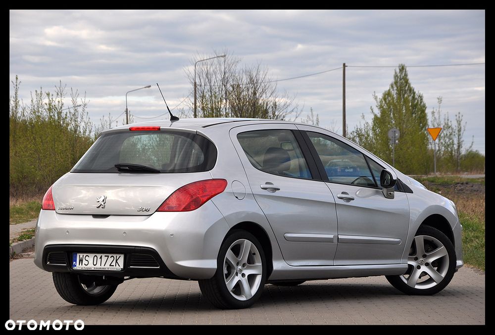 Peugeot 308 120 VTi Premium - 4