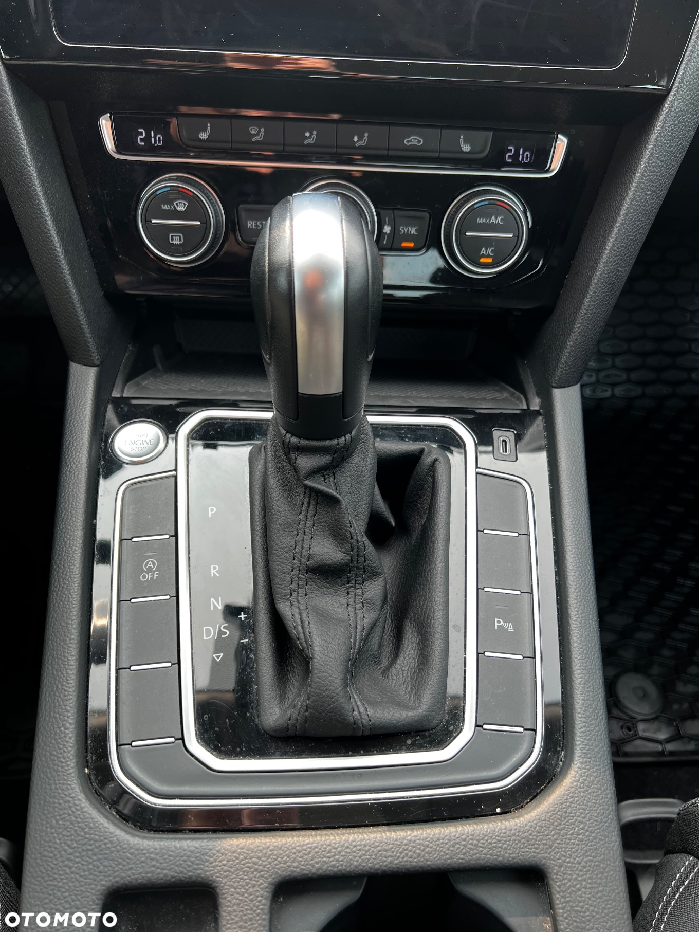 Volkswagen Passat 2.0 TSI Business DSG - 11