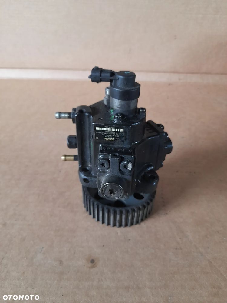 Pompa wtryskowa Opel 1.9 CDTI / JTD Z19DTH 0445010128 - 1