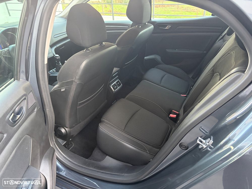 Renault Mégane BLUE dCi 115 ZEN - 16