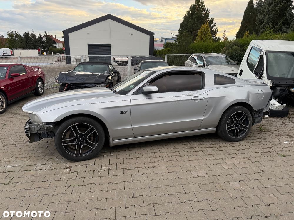 Ford Mustang 3.7 V6 - 11