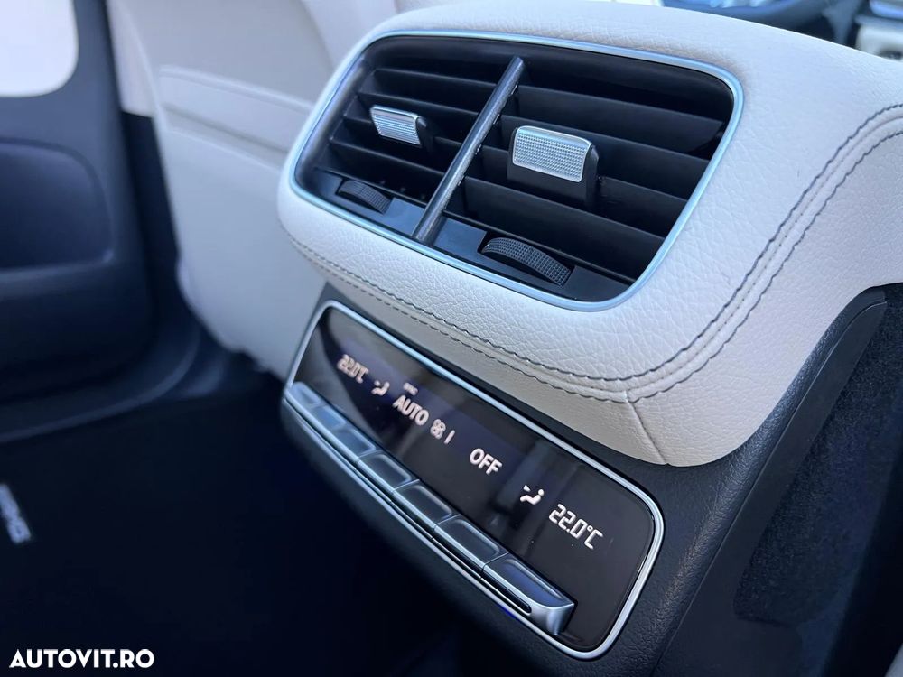 Mercedes-Benz GLS - 10