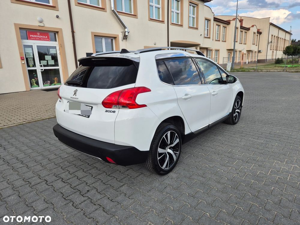Peugeot 2008 1.2 Pure Tech Allure S&S EAT6 - 5