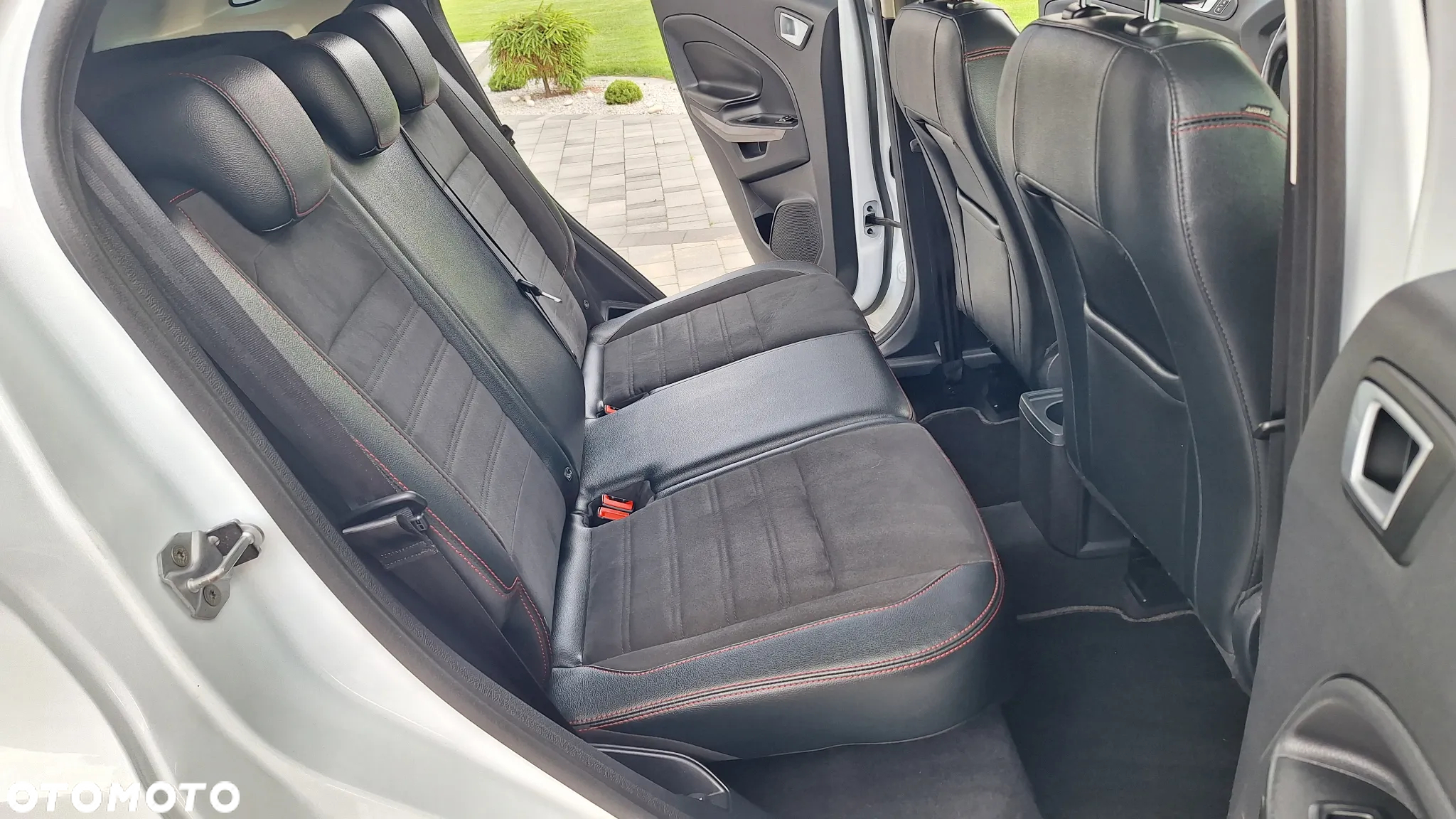 Ford EcoSport 1.0 EcoBoost ST-LINE - 24