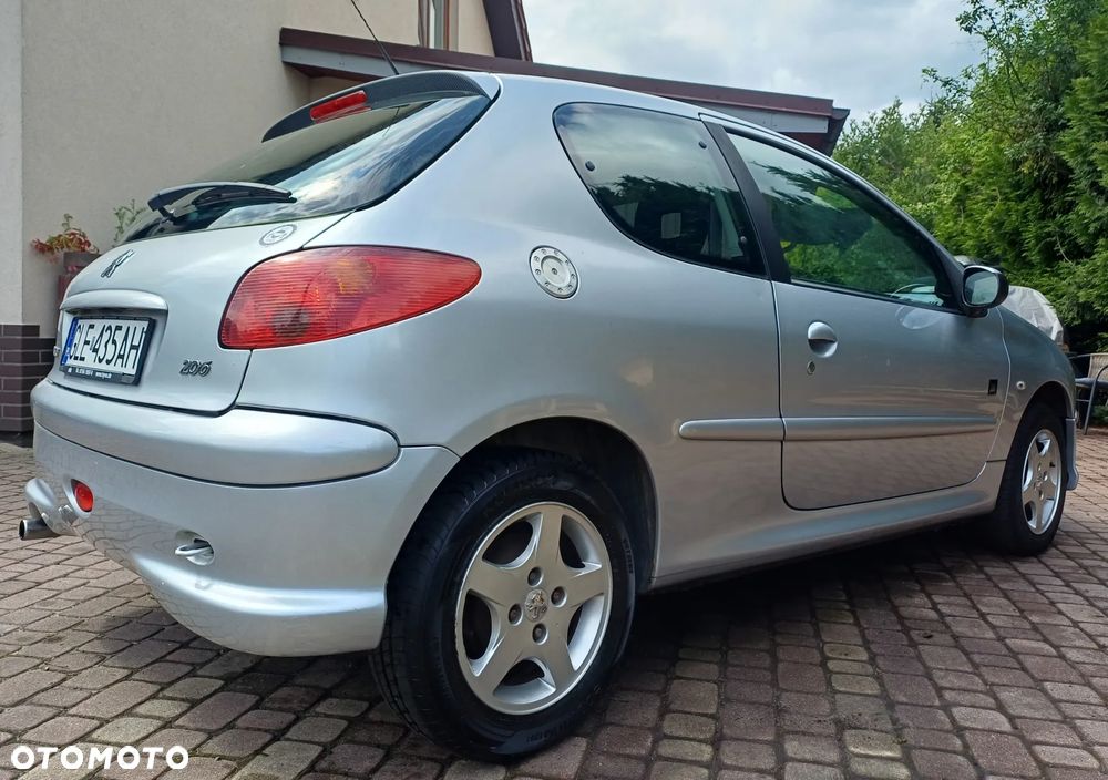 Peugeot 206 75 JBL - 6