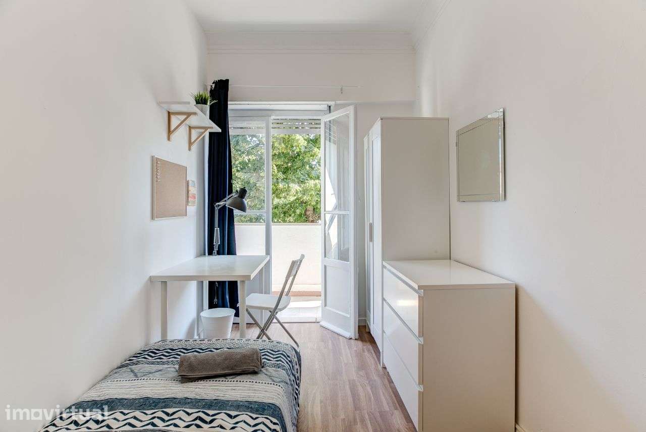 Apartamento T3+1 - Junto ao Metro do Lumiar - Grande imagem: 5/19