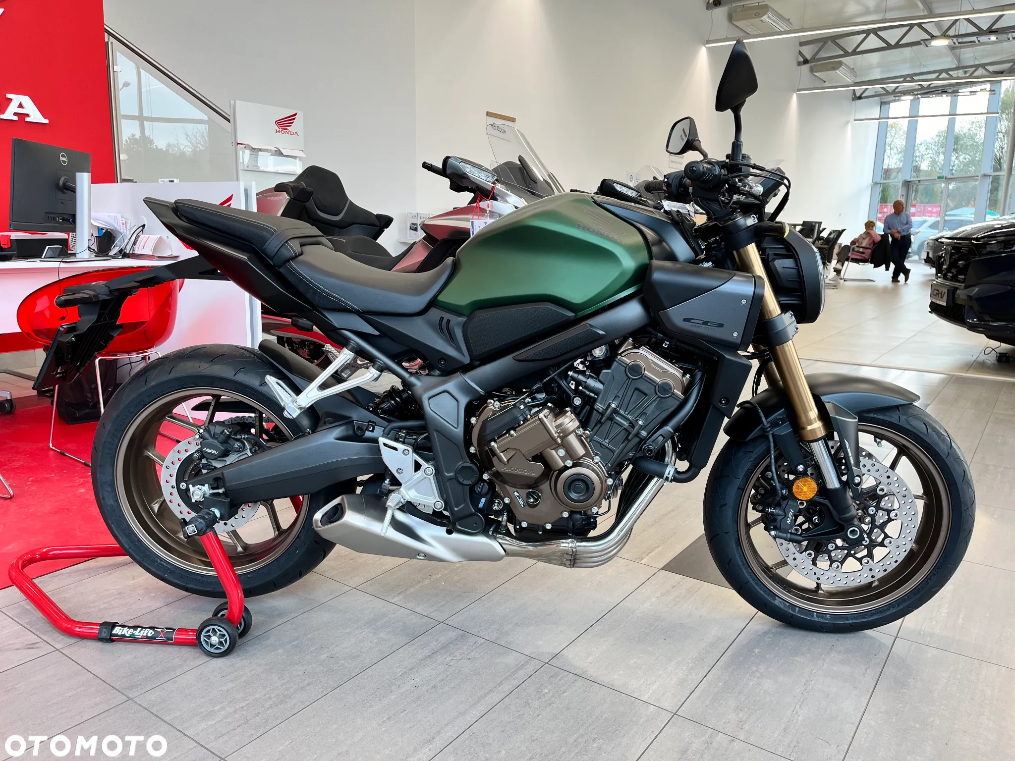 Honda CB - 2
