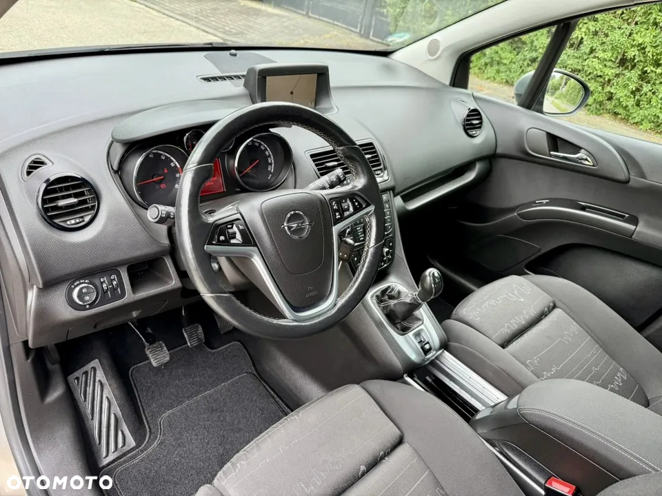 Opel Meriva 1.4 T Cosmo - 15