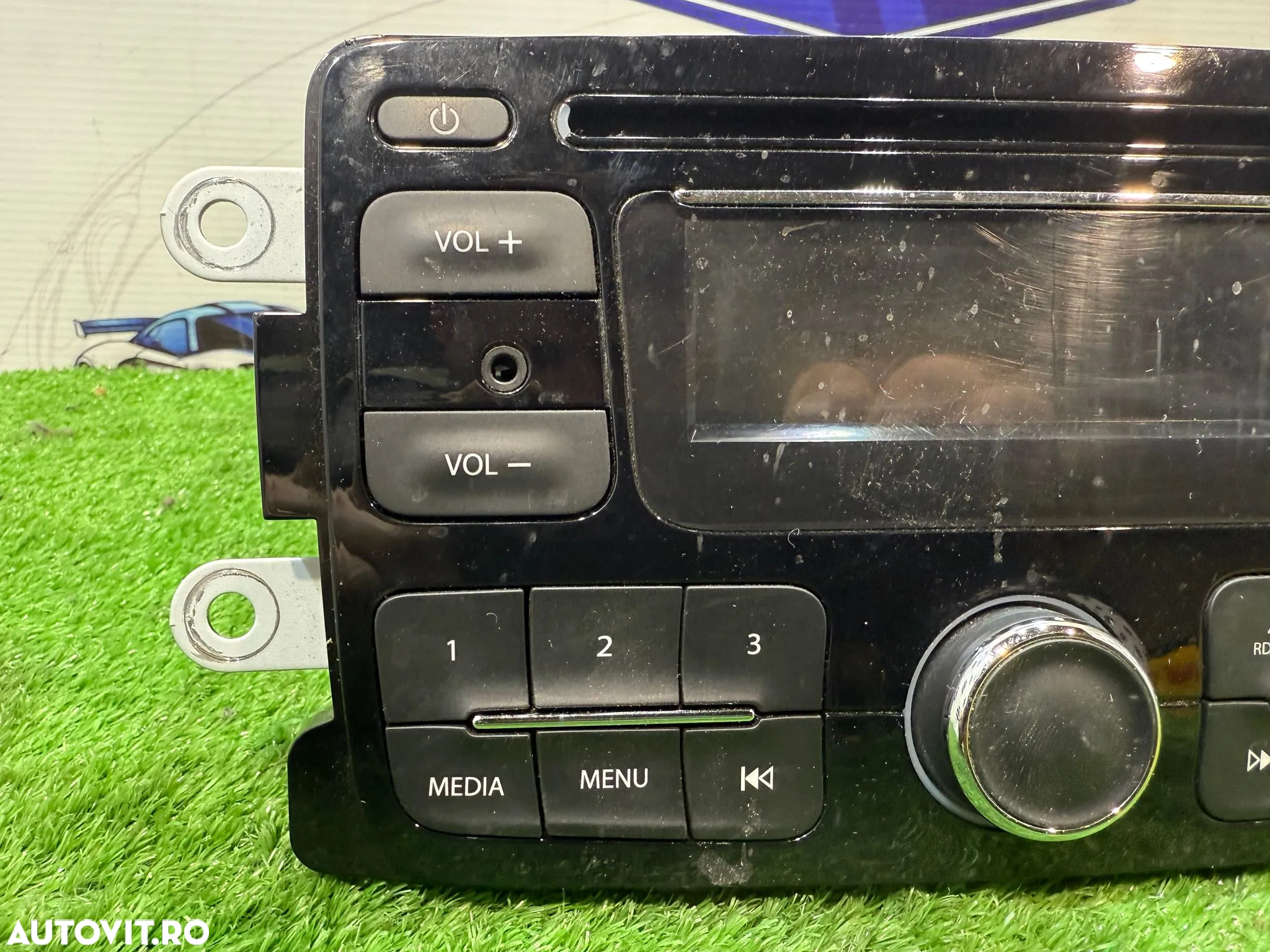 SISTEM AUDIO RADIO CD MULTIMEDIA RENAULT CAPTUR 1.5 DIESEL 2014 COD OEM 281158551R 2013-2017 - 2