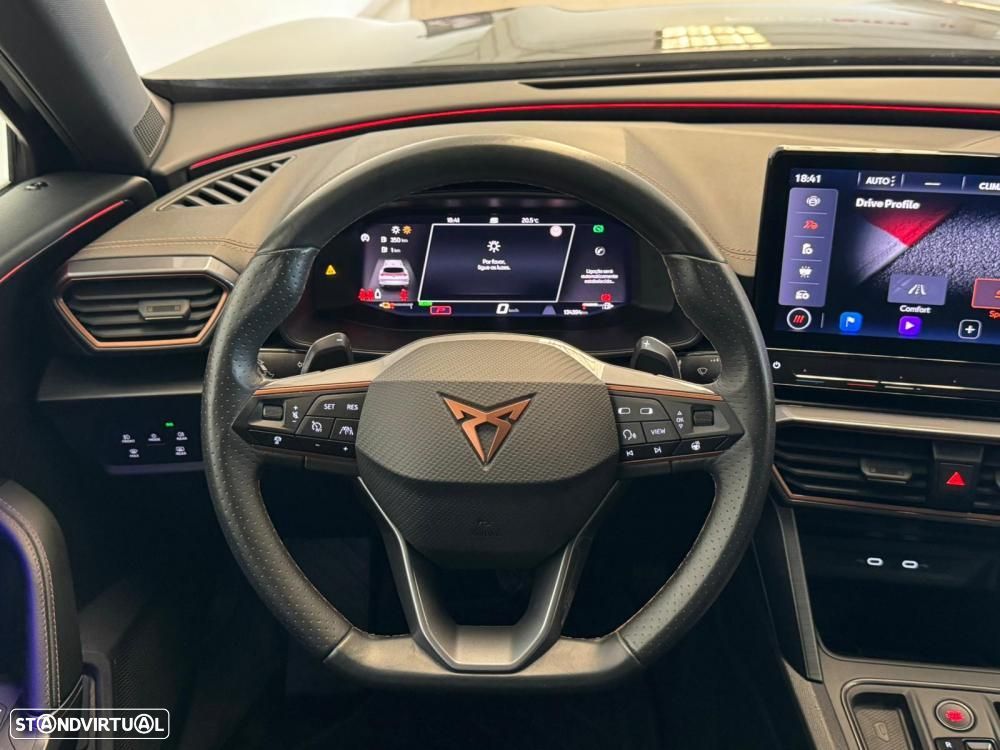 Cupra Formentor 1.4 e-Hybrid DSG - 24