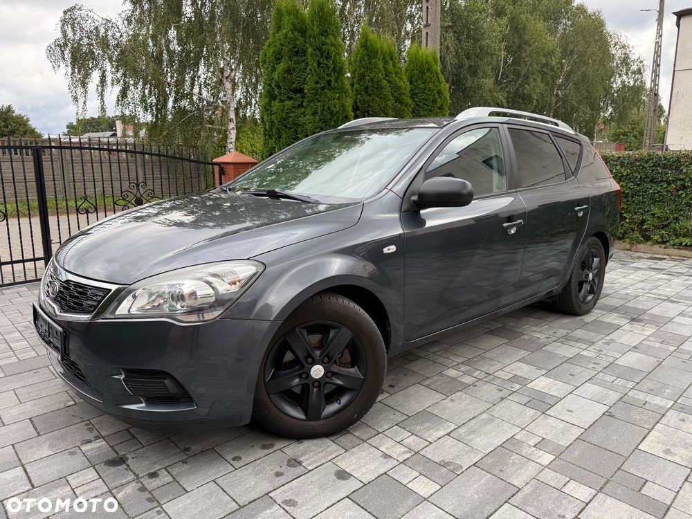 Kia Ceed - 5