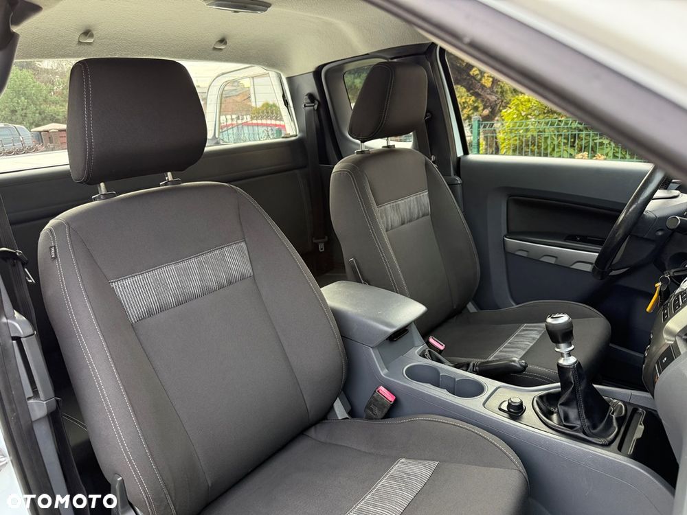 Ford Ranger XLT - 26