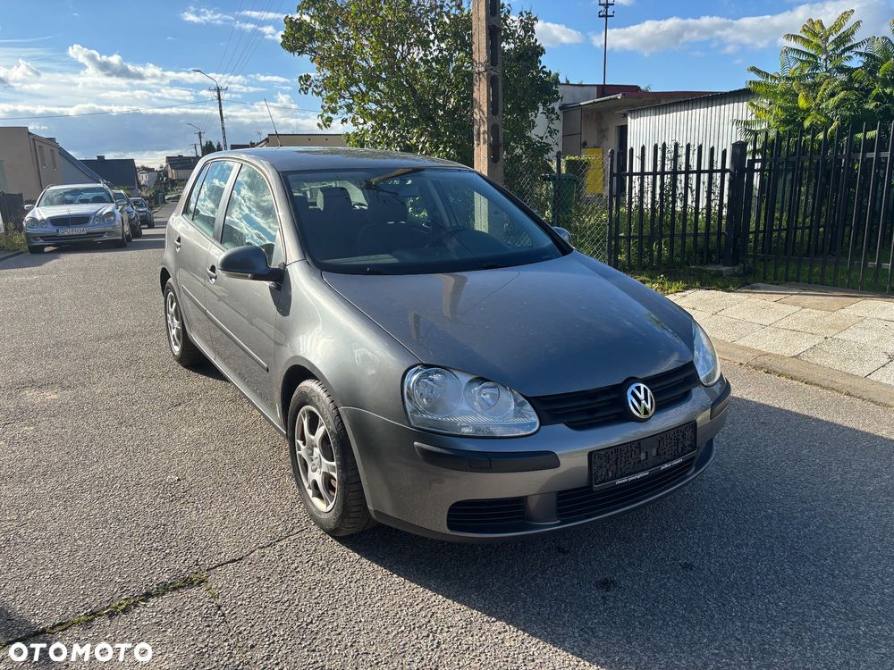 Volkswagen Golf - 4