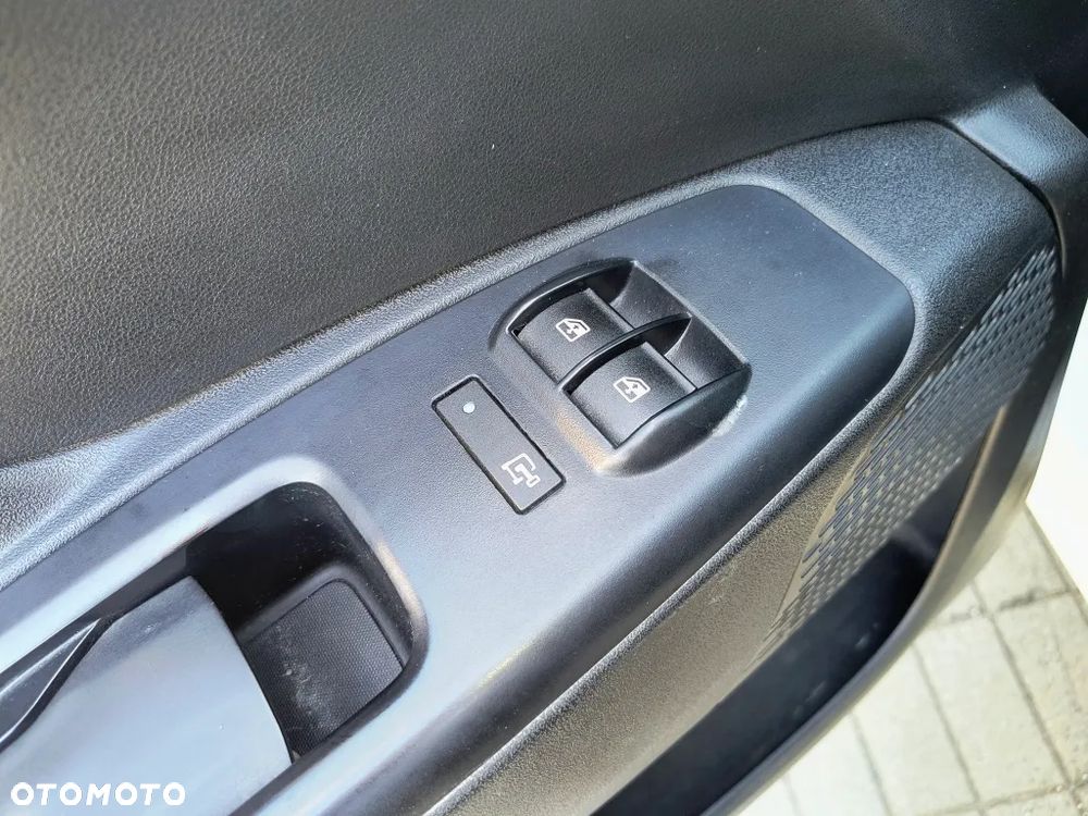 Fiat DOBLO - 23