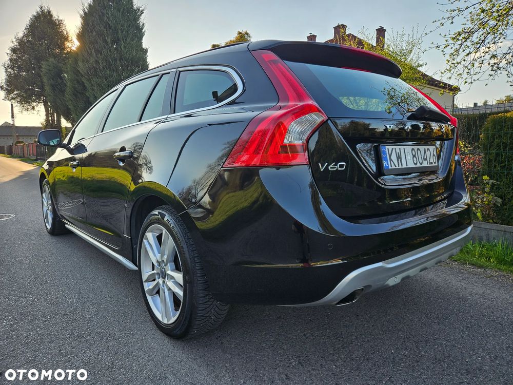Volvo V60 D4 Momentum - 9