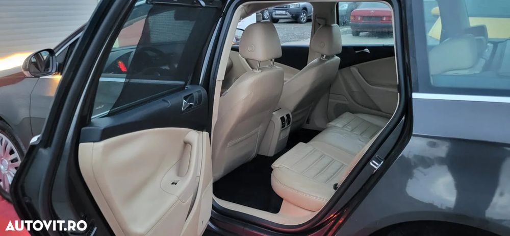 Volkswagen Passat Variant 2.0 Blue TDI DSG SCR Highline - 21