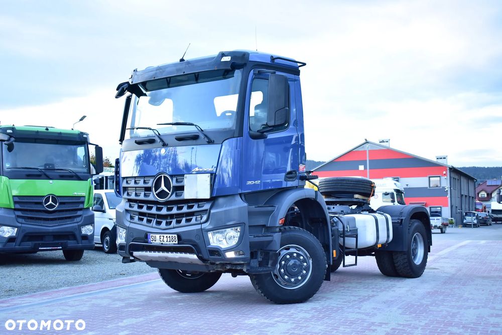 Mercedes-Benz Arocs 2042 Ciągnik siodłowy 4x4! Na Moście ! Reduktor ! RESOR ! Hydraulika Sprowadzony z Niemiec ! - 14