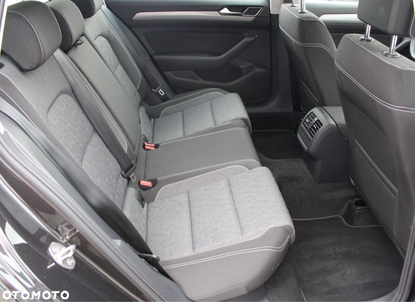 Volkswagen Passat 1.5 TSI EVO Business DSG - 15