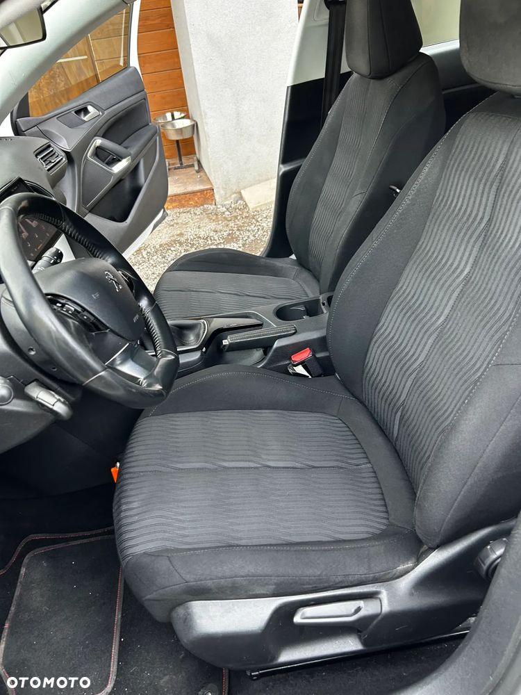 Peugeot 308 SW 1.6 BlueHDi Allure S&S - 10