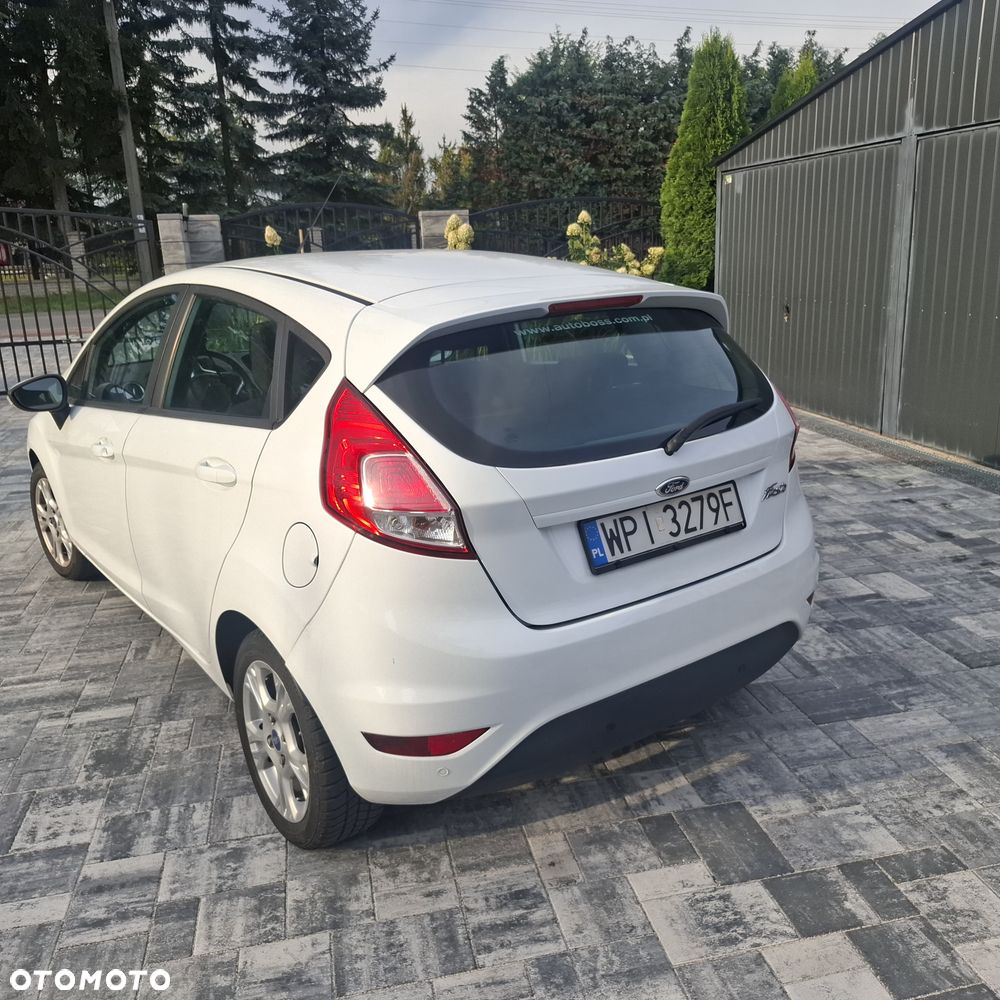 Ford Fiesta 1.5 TDCi Titanium - 4