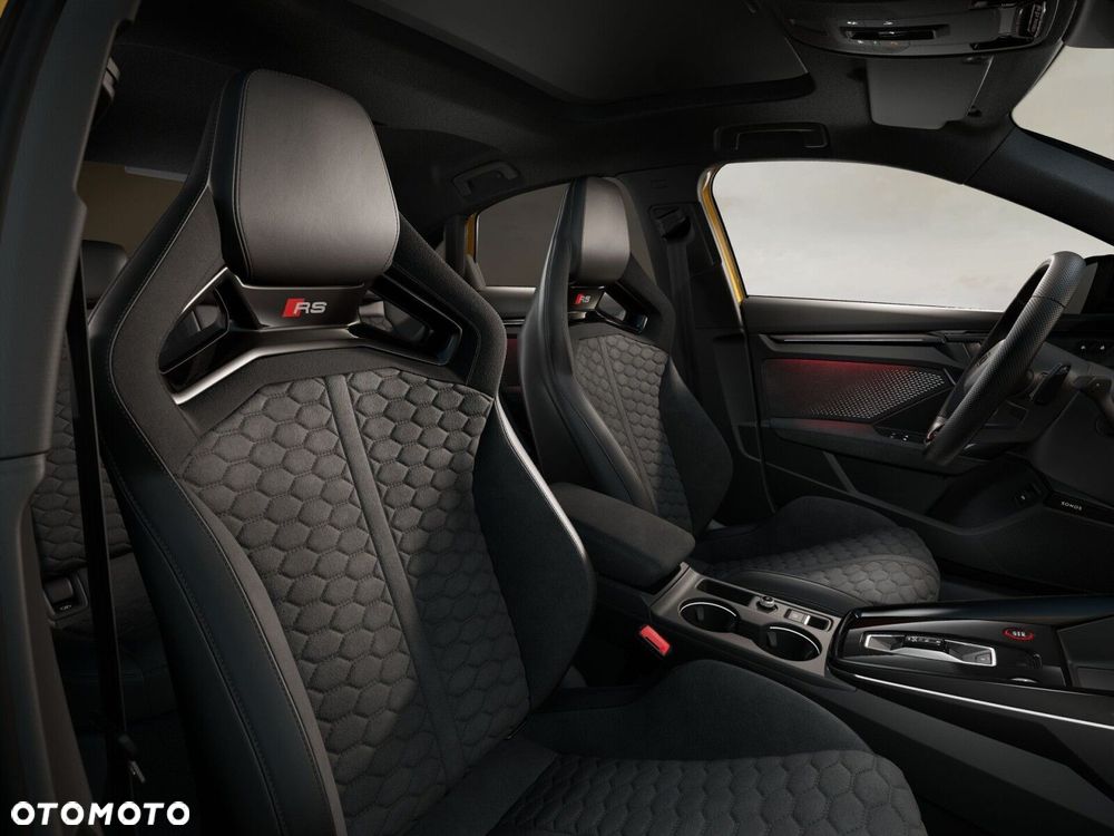 Audi RS3 Limousine - 9
