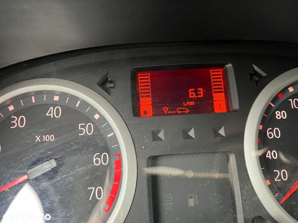 Renault Clio - 31