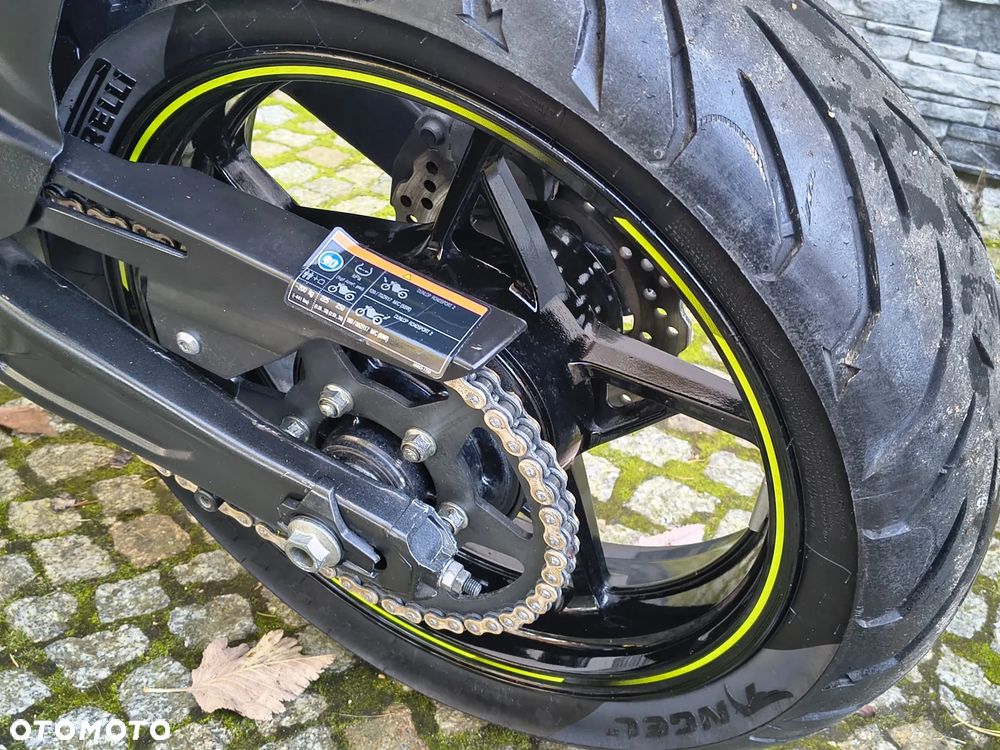 Kawasaki Z 650 - 23