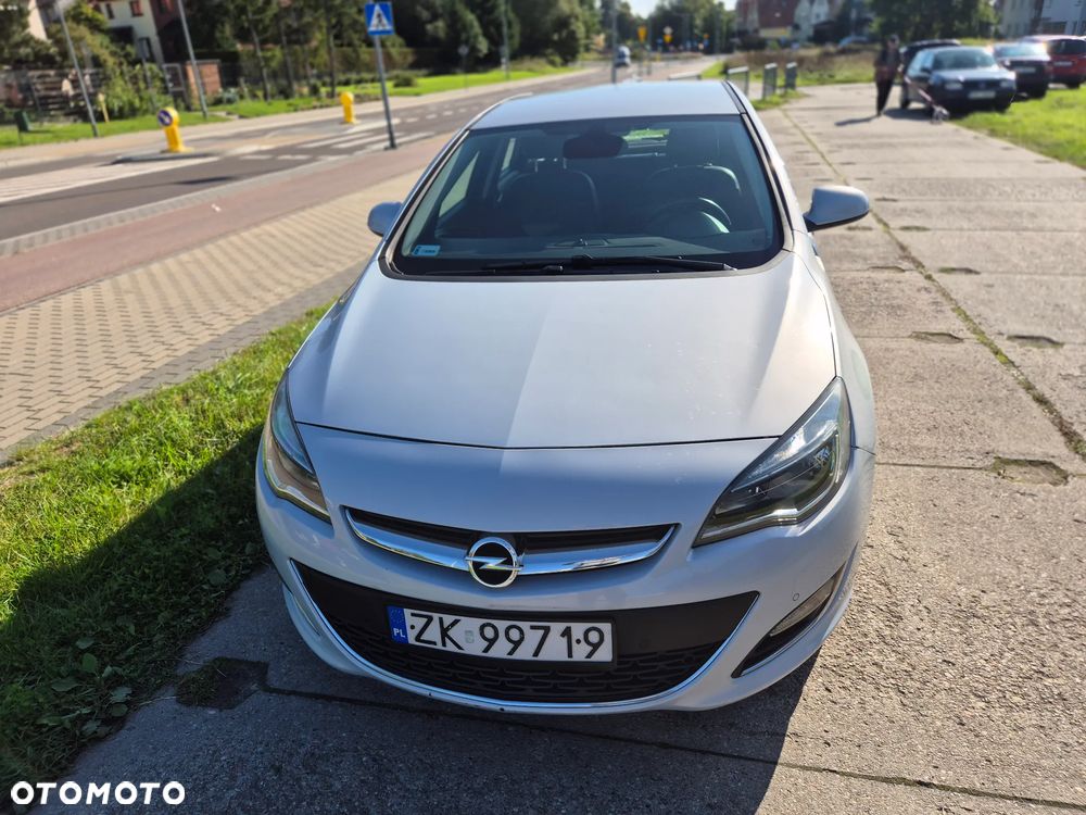 Opel Astra 1.4 T Cosmo - 2