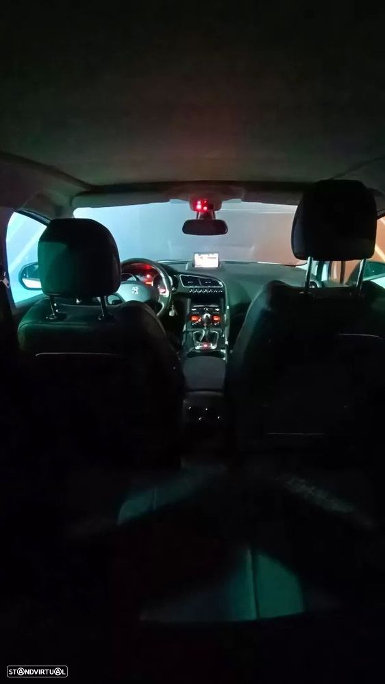 Peugeot 3008 1.2 PureTech Allure - 34