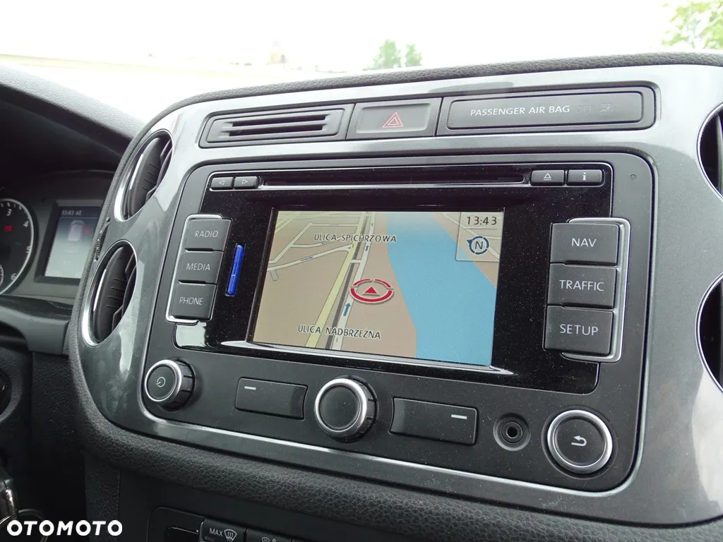 Volkswagen Tiguan 2.0 TDI SCR BlueMotion Technology Sport & Style - 40