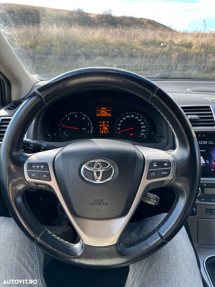 Toyota Avensis 2.2 D-CAT Luxury (consola nichel) - 15