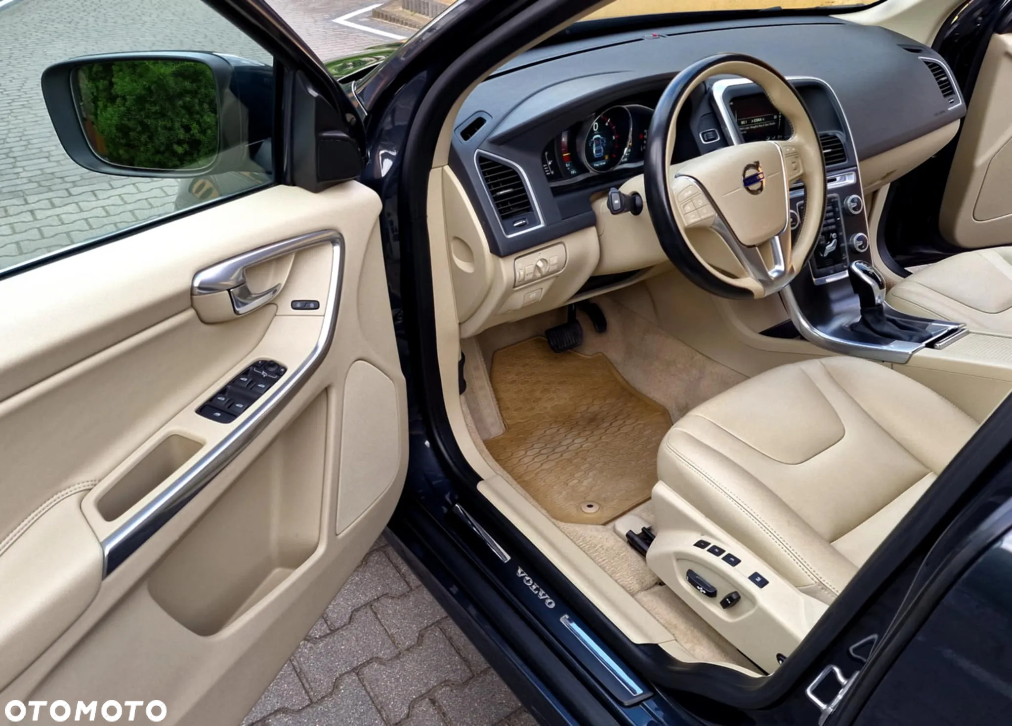 Volvo XC 60 D4 AWD Summum - 18