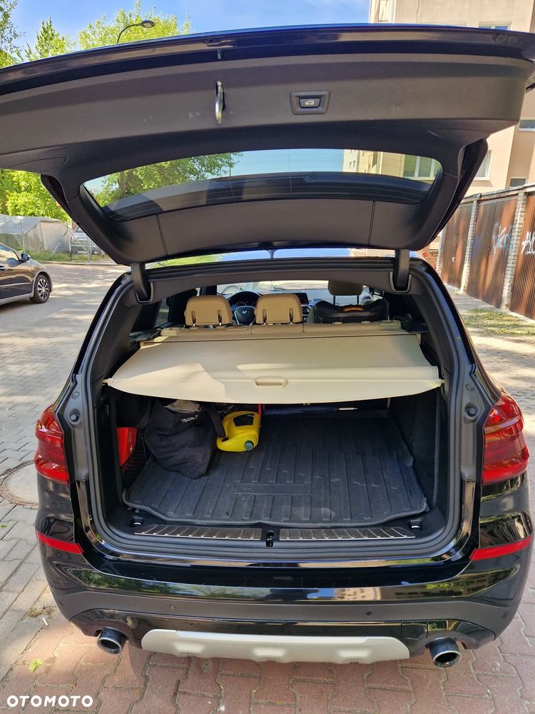BMW X3 xDrive30i GPF Luxury Line - 11