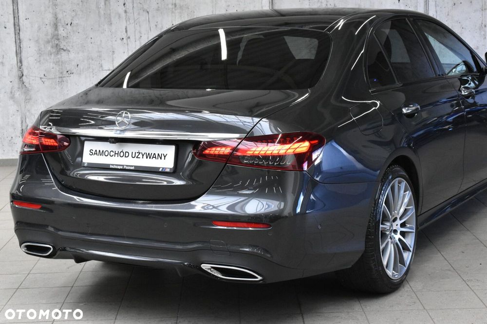 Mercedes-Benz Klasa E - 33