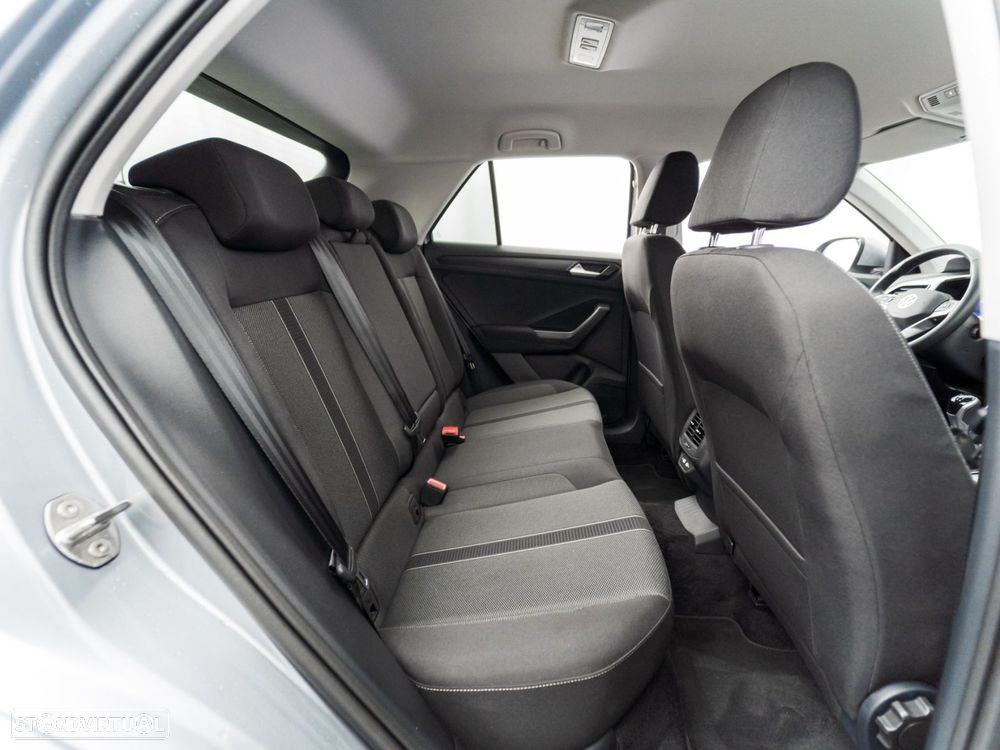 VW T-Roc 1.0 TSI Urban - 36