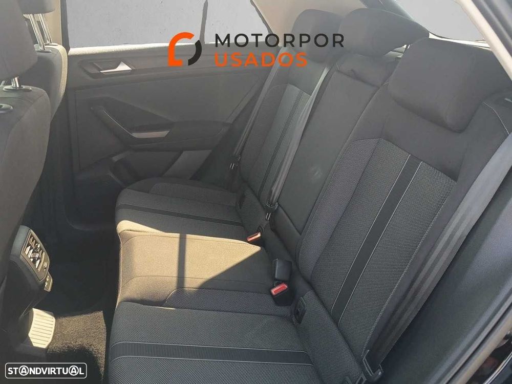 VW T-Roc 1.0 TSI - 10