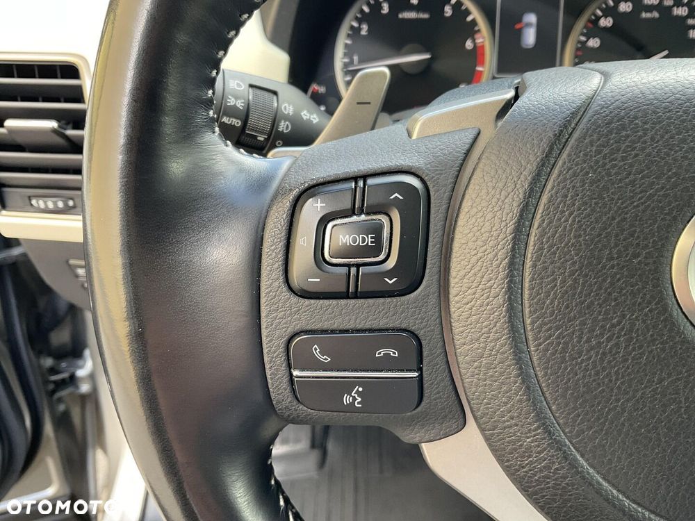 Lexus NX 300 F Impression AWD - 22