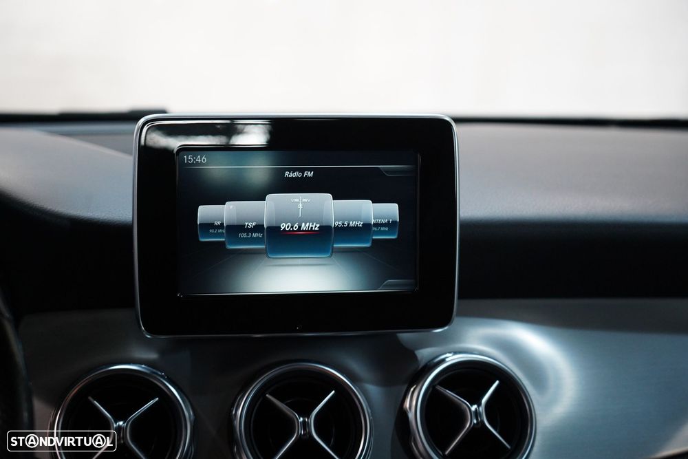 Mercedes-Benz GLA 180 CDI AMG Line - 35