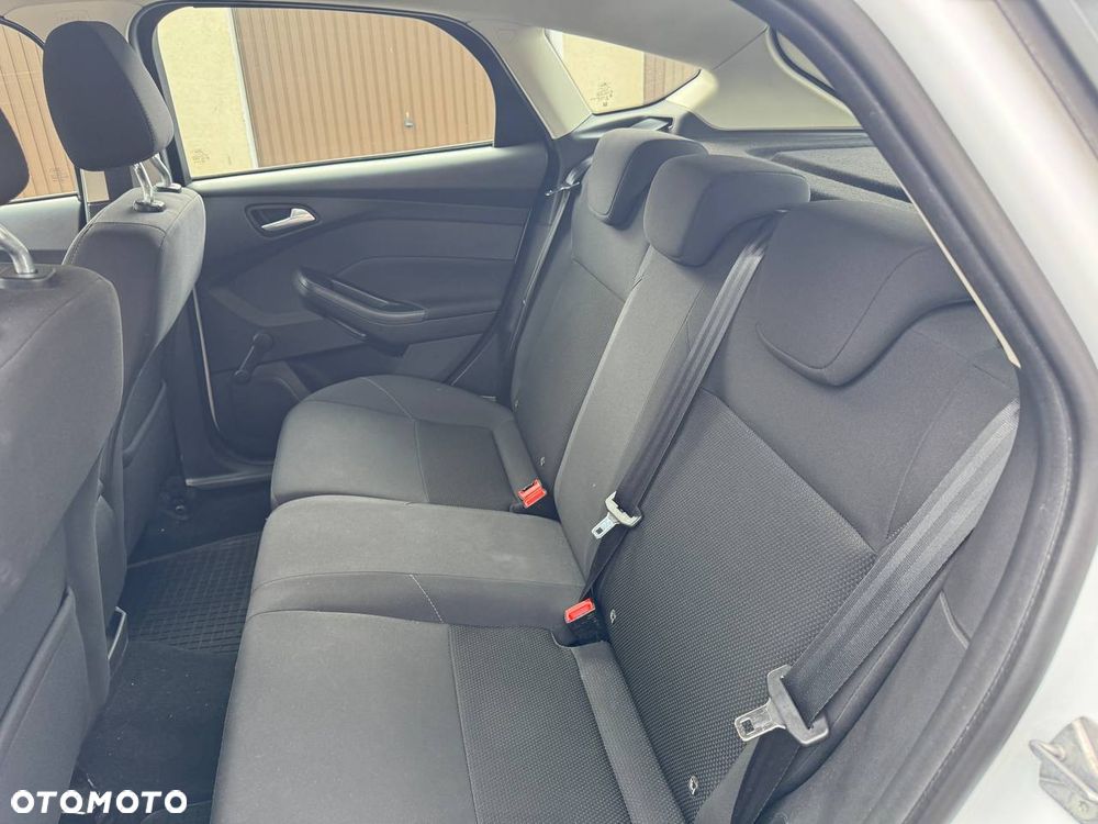 Ford Focus 1.5 TDCi SYNC Edition - 8