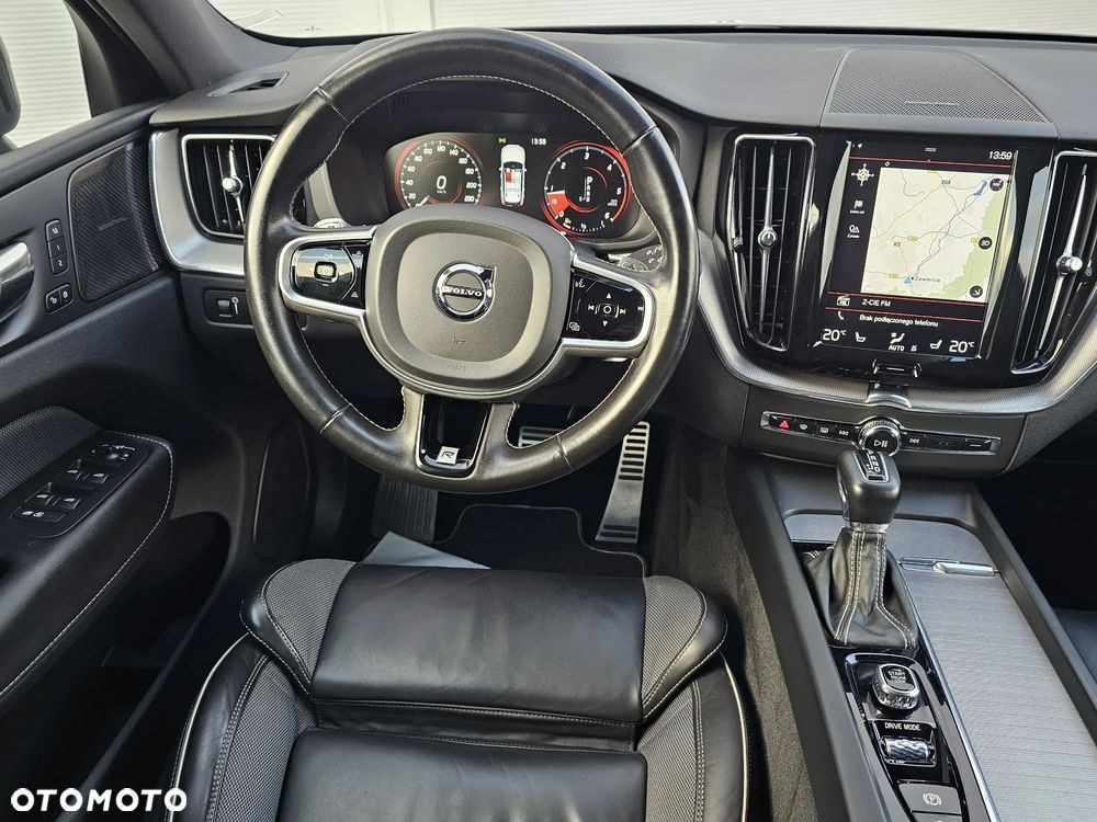 Volvo XC 60 D4 Geartronic RDesign - 28