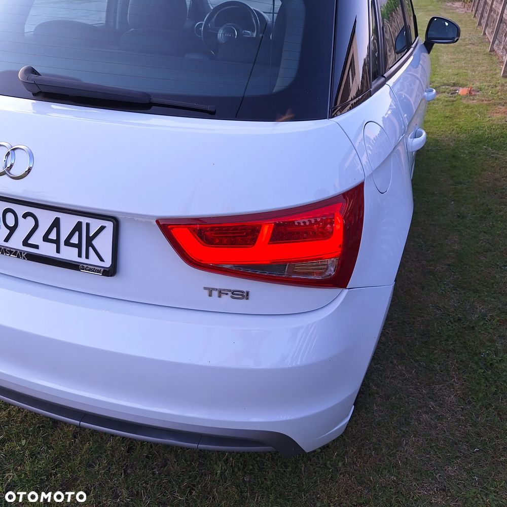 Audi A1 Sportback 1.2 TFSI Edycja Specjalna - 4