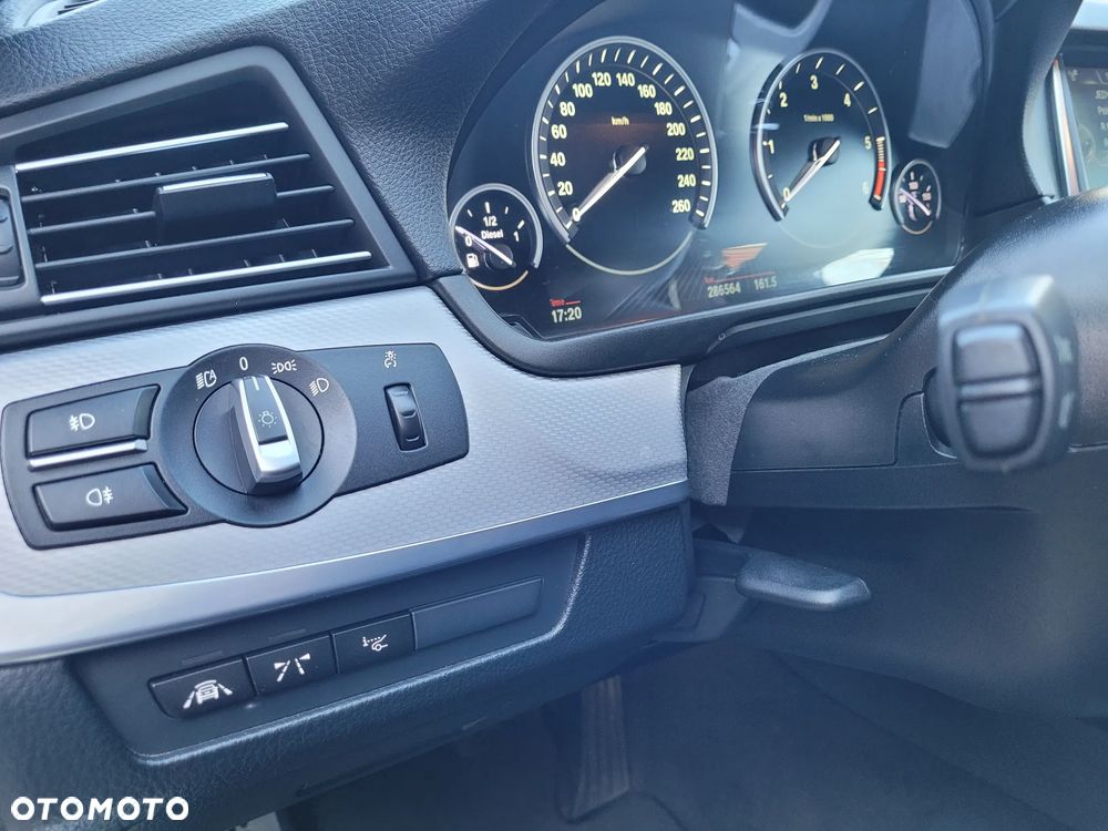 BMW Seria 5 530d xDrive Sport-Aut Luxury Line - 18