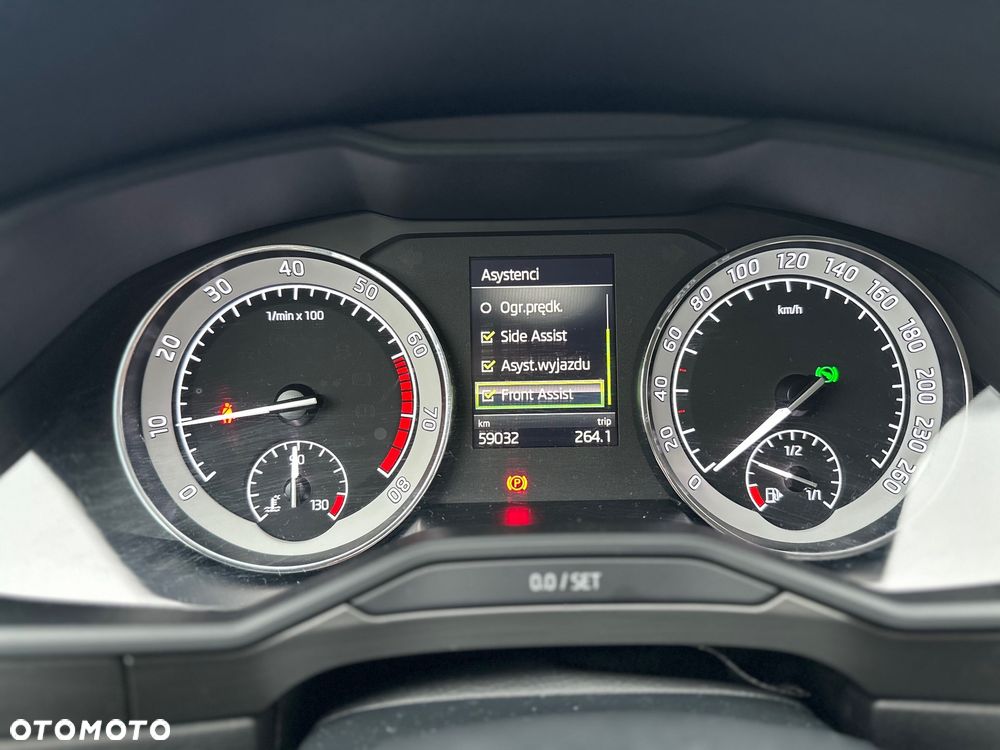 Skoda Superb 1.5 TSI Style DSG - 30